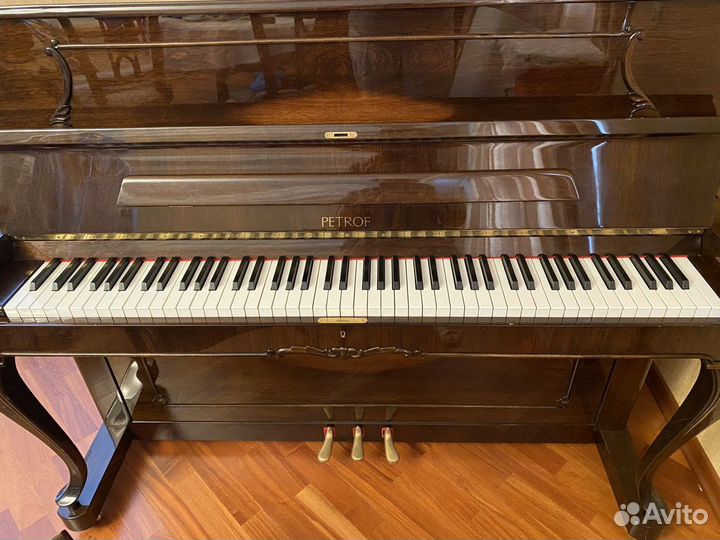 Пианино petrof P118C1