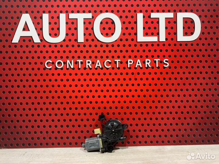 Моторчик стеклоподъемника передний правый Porsche