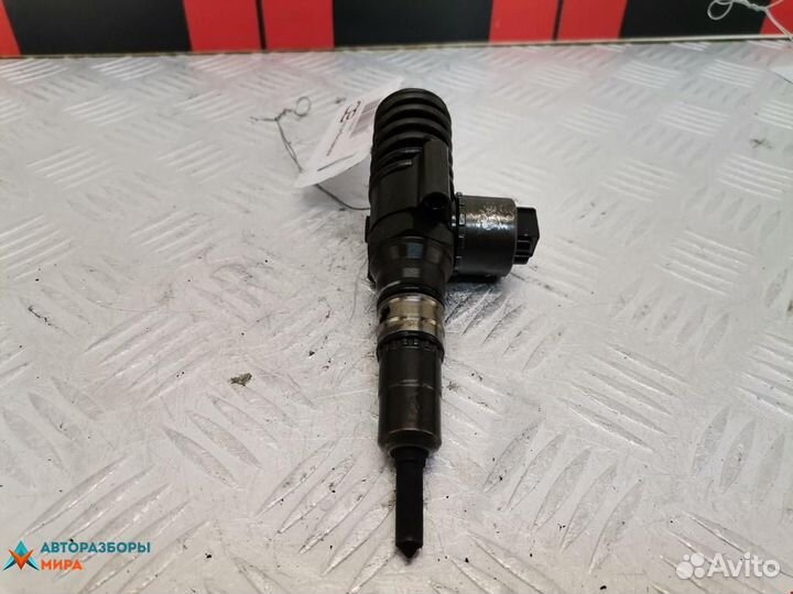 Форсунка Skoda Octavia (A4) рест. 2007 03G130073G