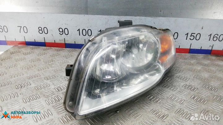 Фара левая Audi A4 B7 2005