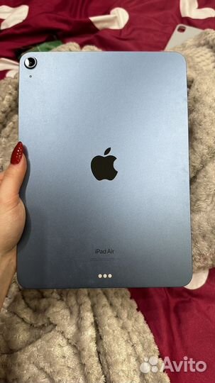 iPad air 5 64gb wi fi blue