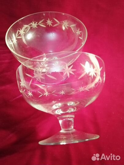 Вазочка-креманка-вареньица на ножке (стекло СССР)