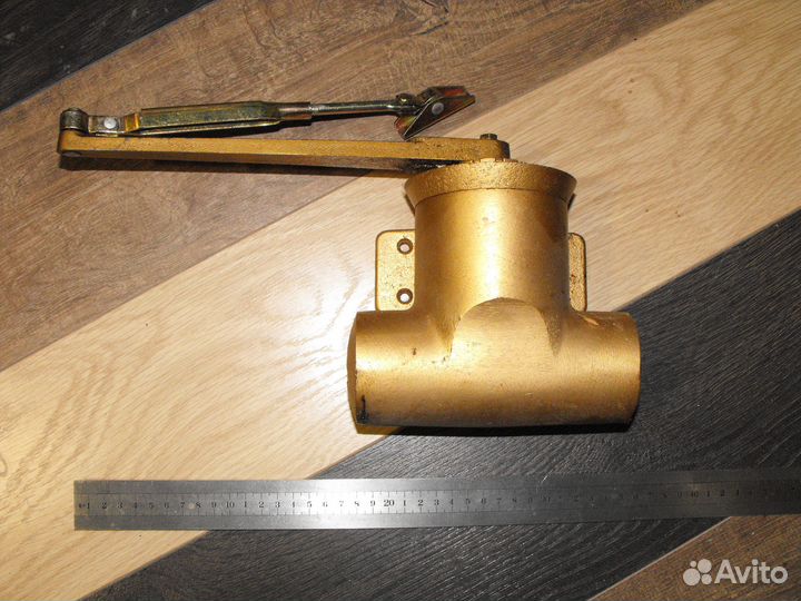 Доводчик дверной старинный