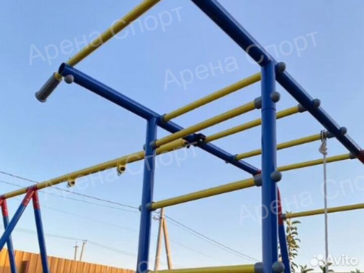 Уличный спортивный комплекс