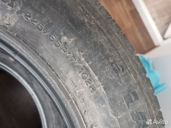 Michelin Latitude Tour HP 225/65 R17