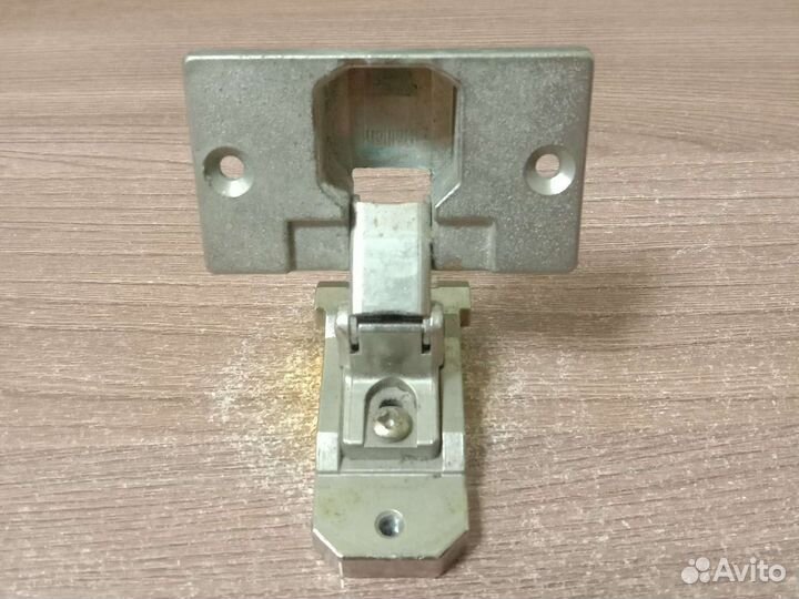 Петля для дверей сма Бош