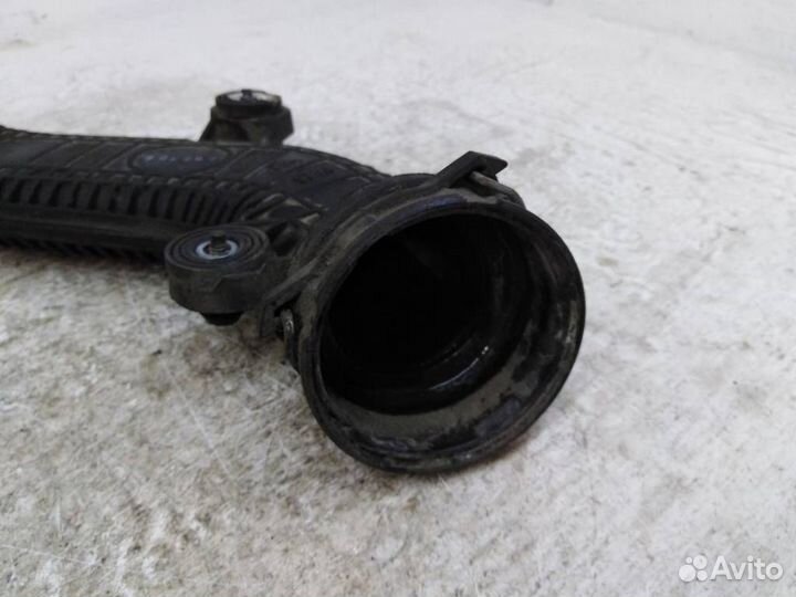 Патрубок интеркулера