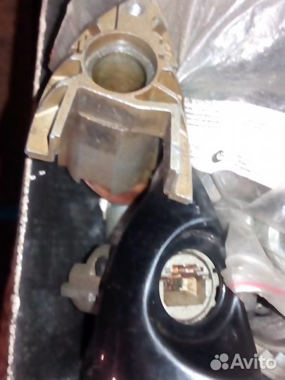 Замок двери BMW. Личинка замка bmw. Мерседес, Хонд