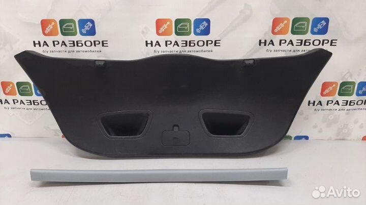 Обшивка крышки багажника Kia Ceed ED G4FC 2008