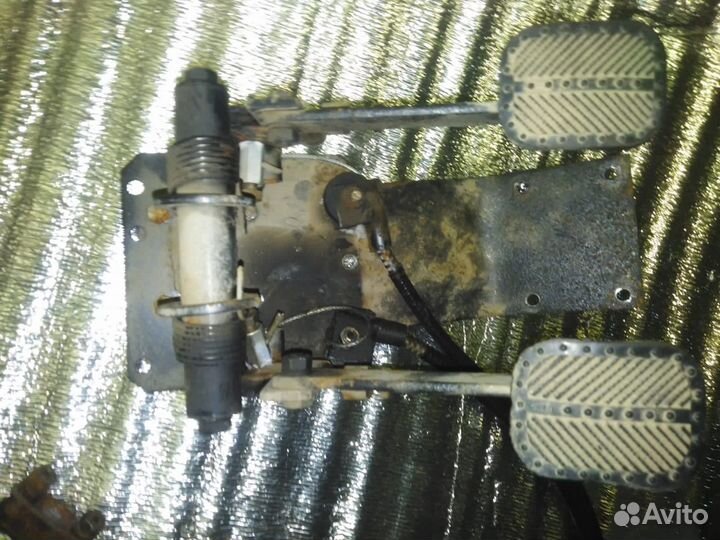 Учебные педали