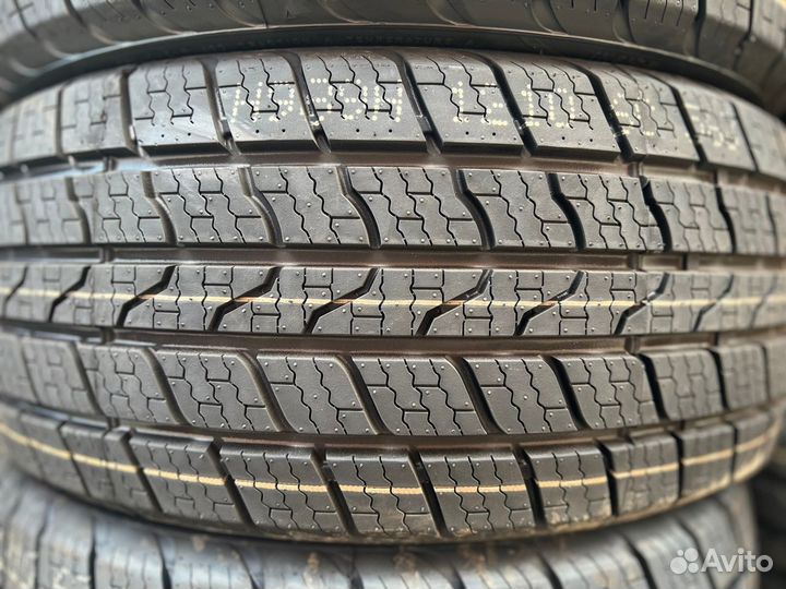 Royal Black Royal A/S 225/45 R17