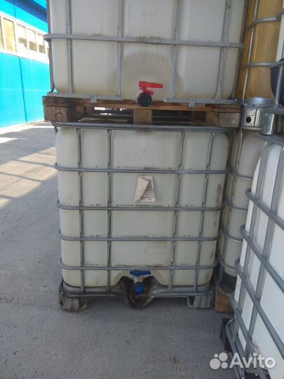 Еврокуб бу 1000л с остатками