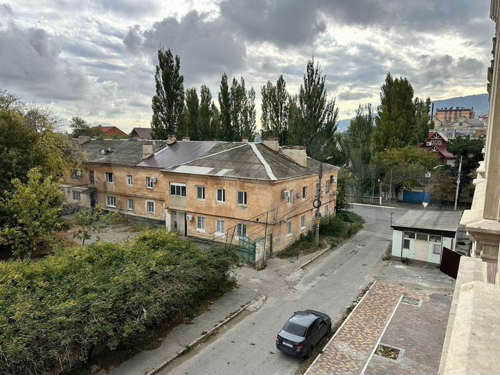 Дом 100 м² на участке 1,8 сот.