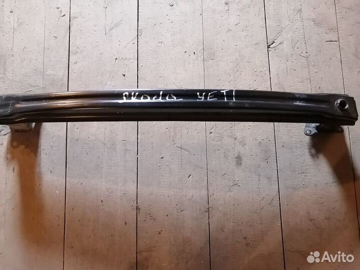 Усилитель заднего бампера Шкода Yeti