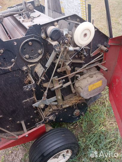 Пресс подборщик рулонный мини