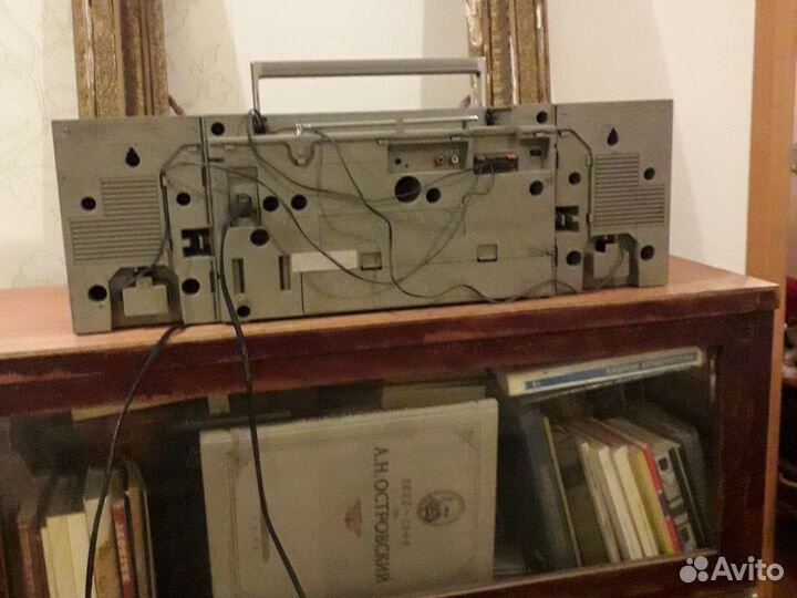 Кассетная магнитола sharp GF - 560