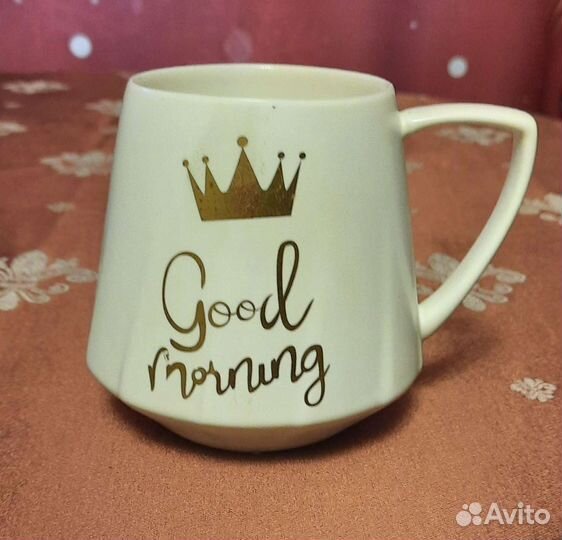 Кружки, вазочка корона