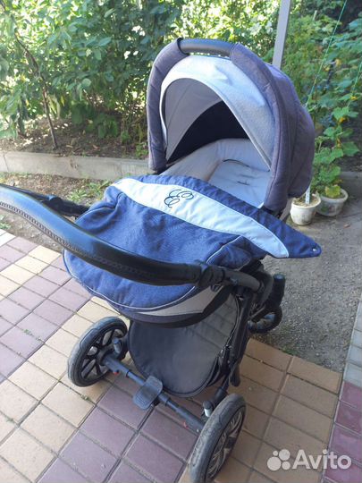 Прогулочная коляска 2 в 1