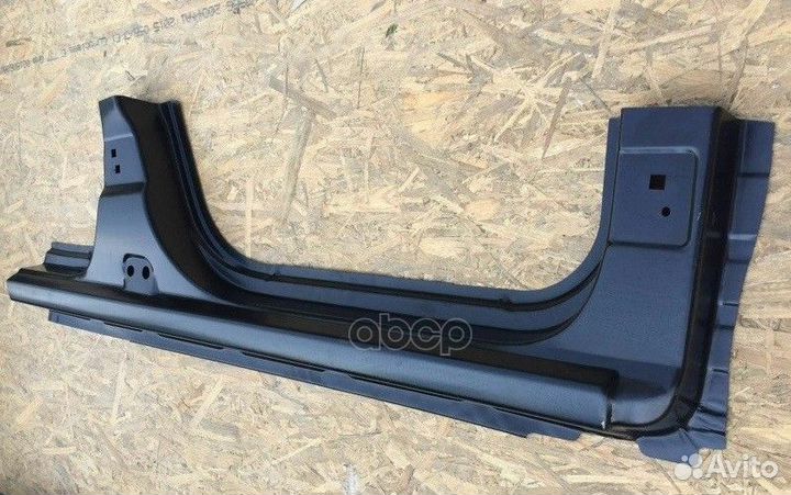 Порог кузова прав. (мет) 764602807R renault