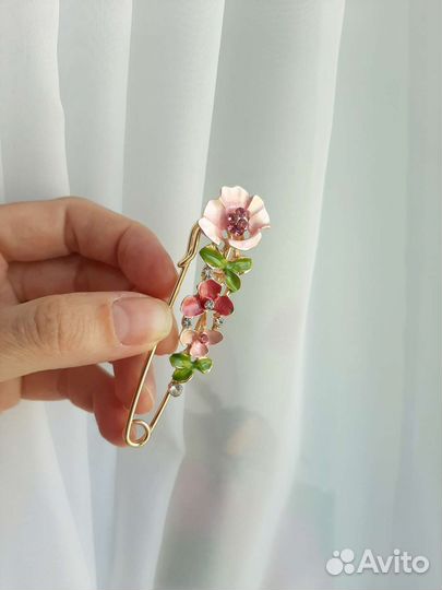 Брошь булавка