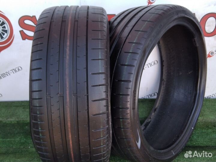 Pirelli P Zero PZ4 235/35 R19 91Y