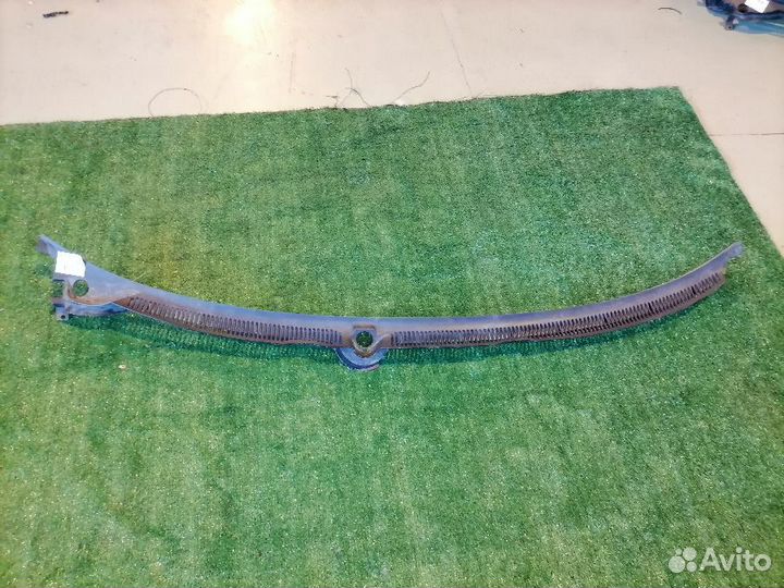 Жабо пластик подкапотный Audi A4 B6 8EC