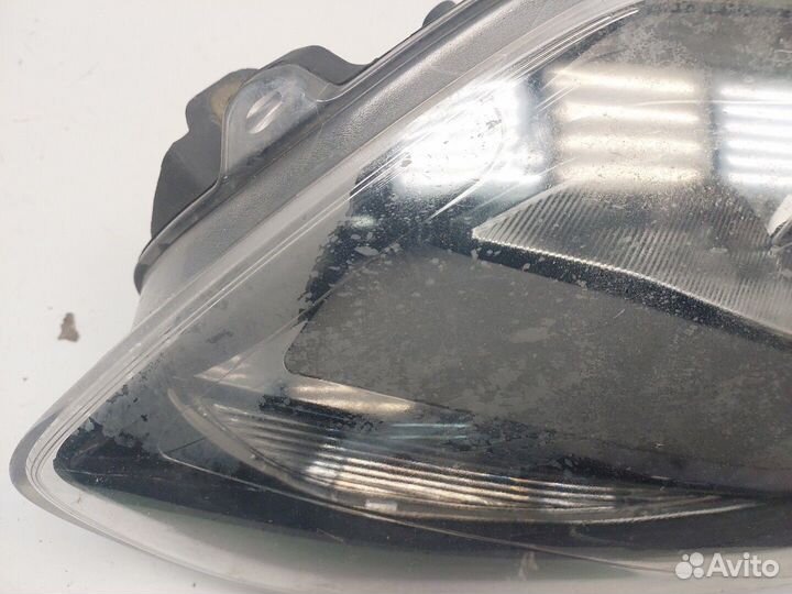 Фара (передняя) Ford Focus 3, 2011