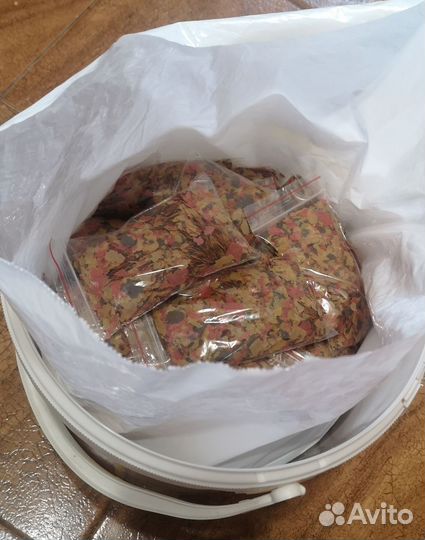 Корм для аквариумных рыбок Tetra Rubin Flakes