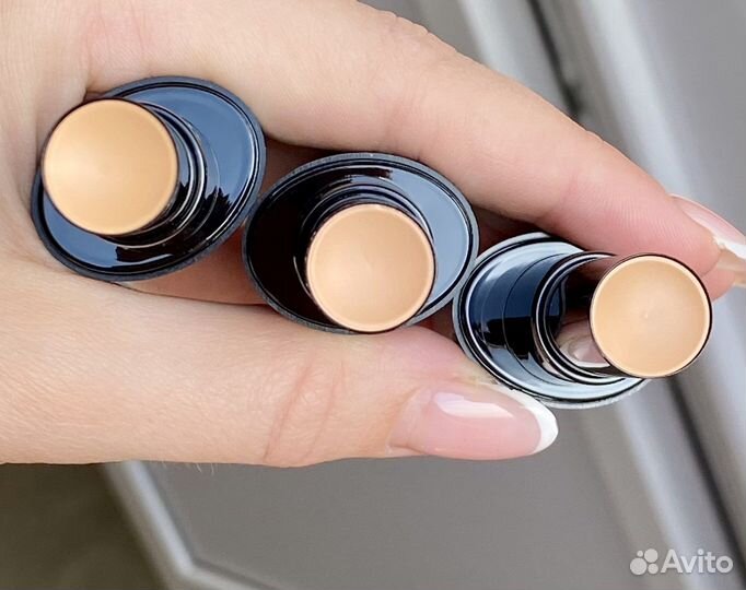Консилеры marc jacobs accomplice concealer