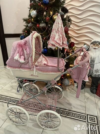 Коляска кукольная