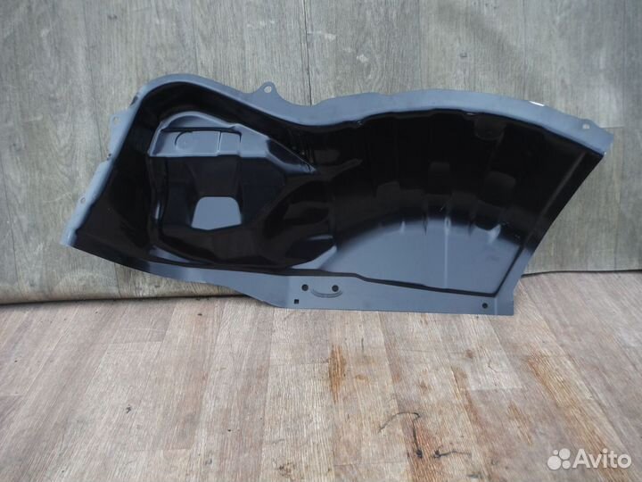 Арка колеса заднего правого внутренняя Toyota 200