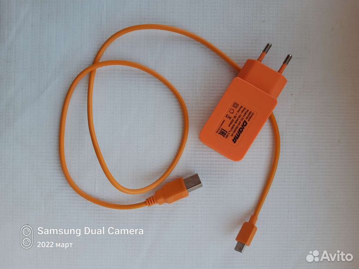 Планшет-телефон 4G Digma Optima10Z802