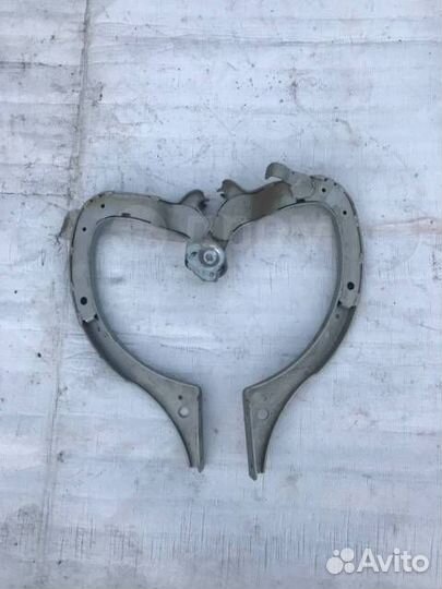 Петли багажника Renault Symbol K7JA700 2005