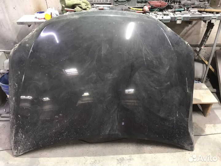 Капот на Toyota camry 50