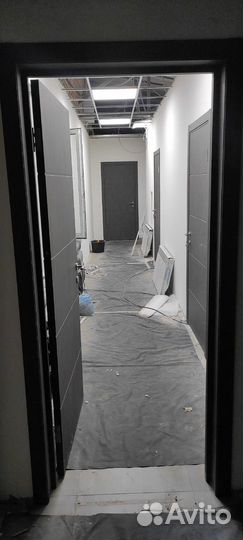 Двери межкомнатные / бетон графит