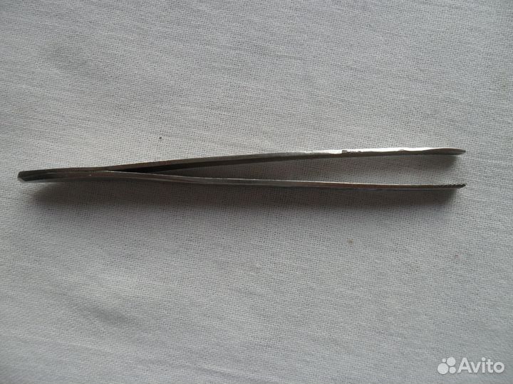 Пинцет для бровей