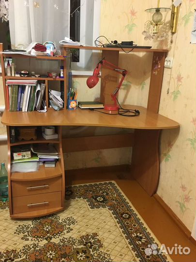 Компьютерный стол