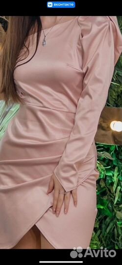 Платье женское