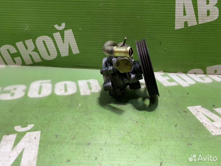 Насос гидроусилителя руля Mitsubishi Minica H42A