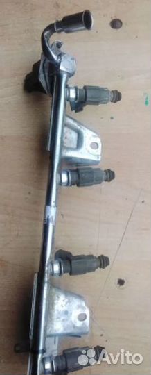 Форсунка топливная Ford Focus 1 1998