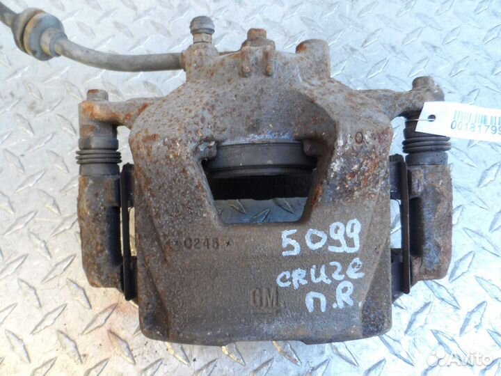 Суппорт передний правый Chevrolet Cruze J300