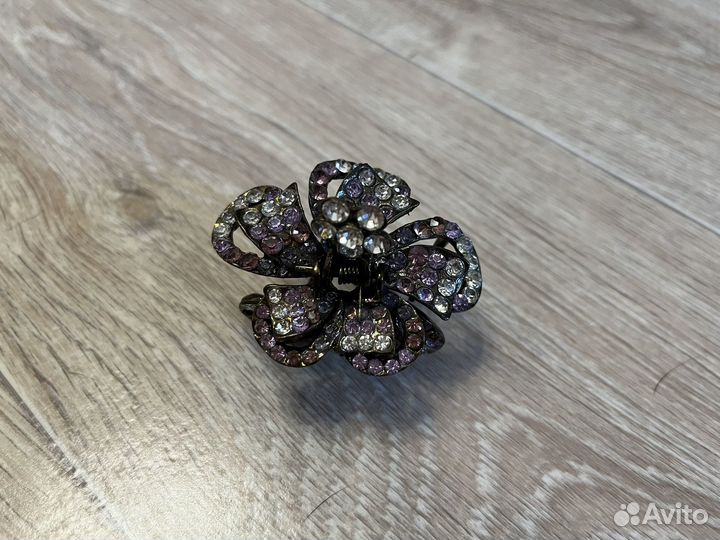 Крабик для волос