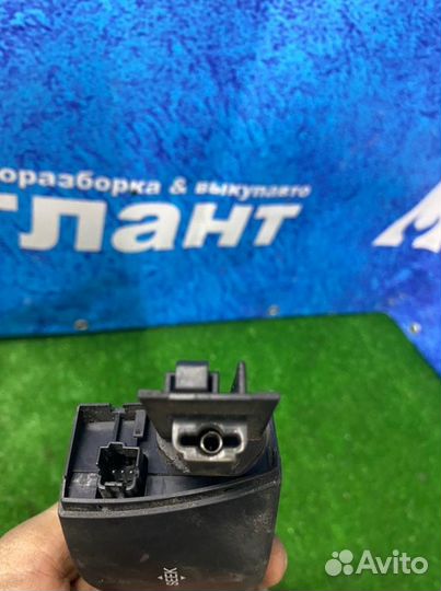 Кнопка управления магнитолой на руль Ford Focus 2