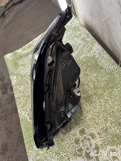 Lexus NX Фара Правая full LED