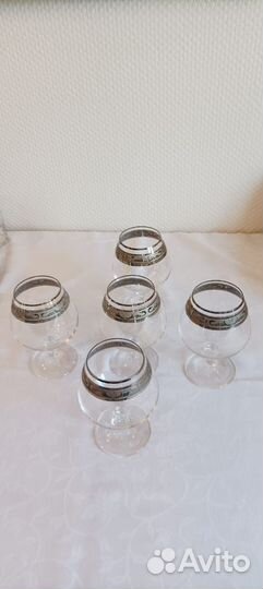 Набор бокалов и стаканов