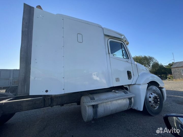 Freightliner Columbia, 2003