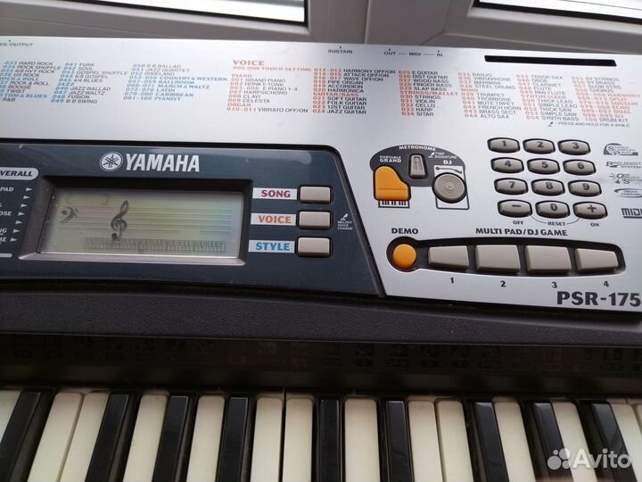 Продам синтезатор yamaha psr175