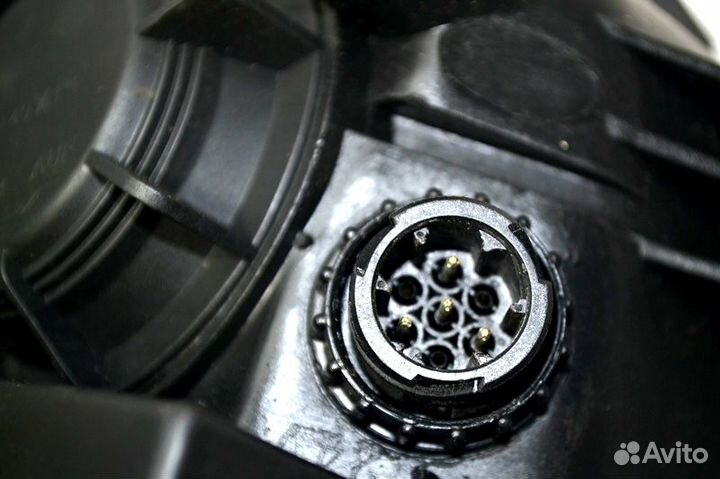 Фара, левая MAN TGA 18.480 (01.00)