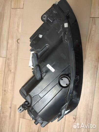 Левая передняя фара Volkswagen Golf VII