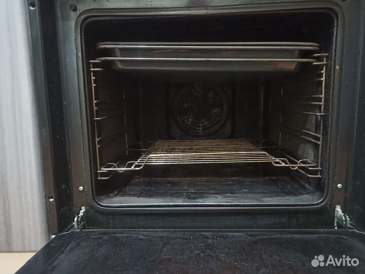 Духовой шкаф hansa в рабочем состоянии